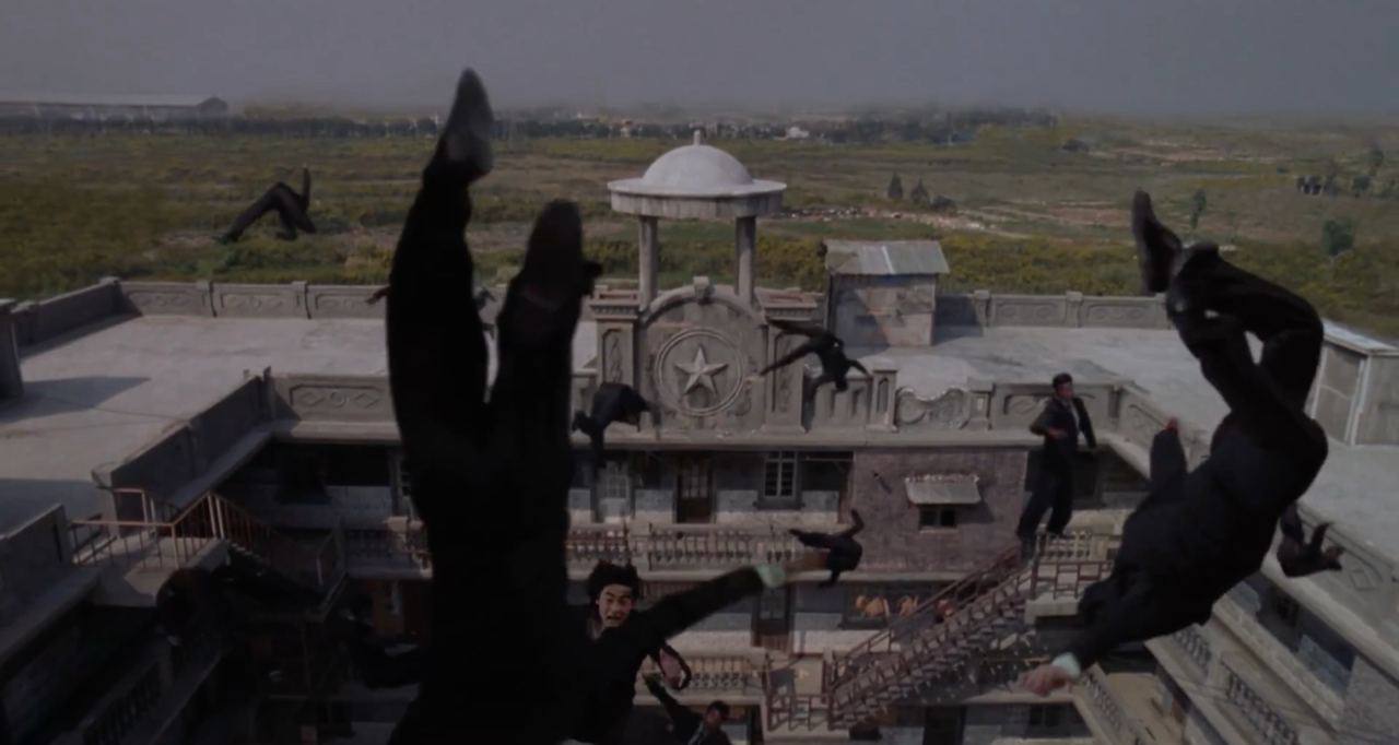 Кадр из материала к обзору «Разборки в стиле кунг-фу»