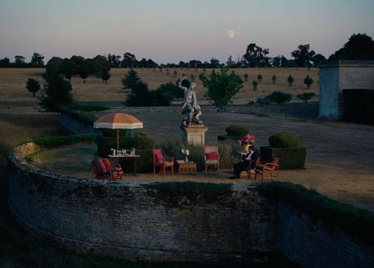 Кадр из материала к обзору «Солтберн»