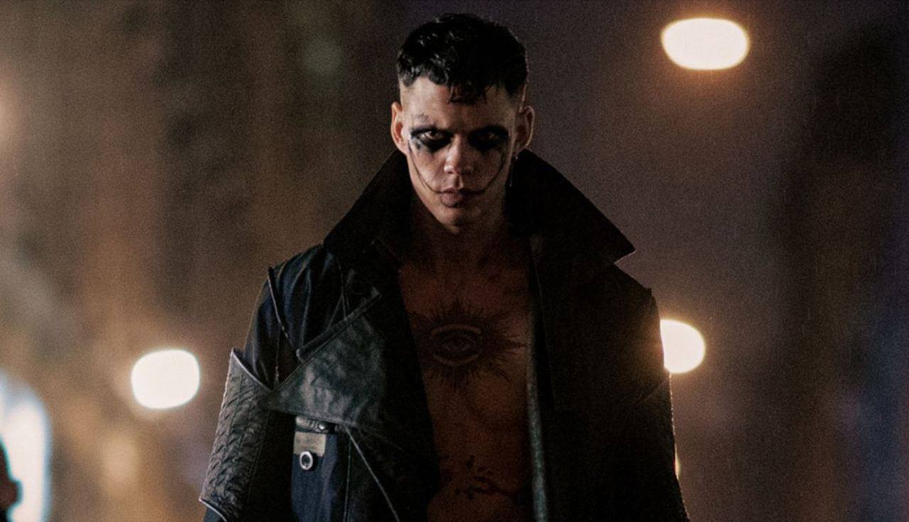 Кадр из материала к обзору «Ворон»