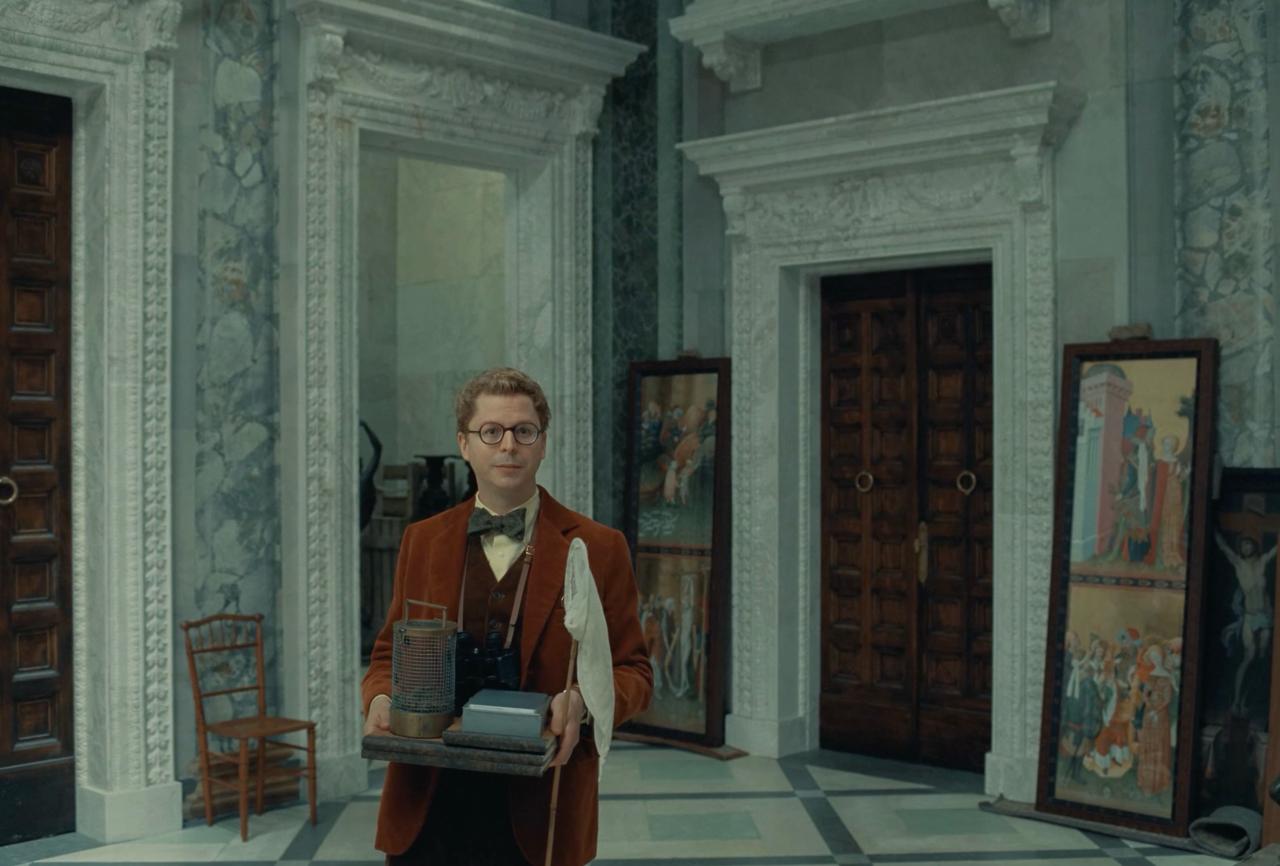 Кадр из материала к обзору «Финикийская схема»