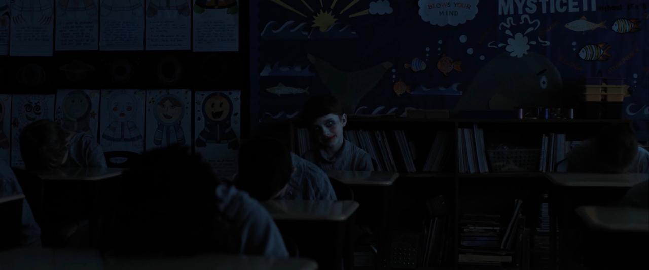 Кадр из материала к обзору «Орудия»